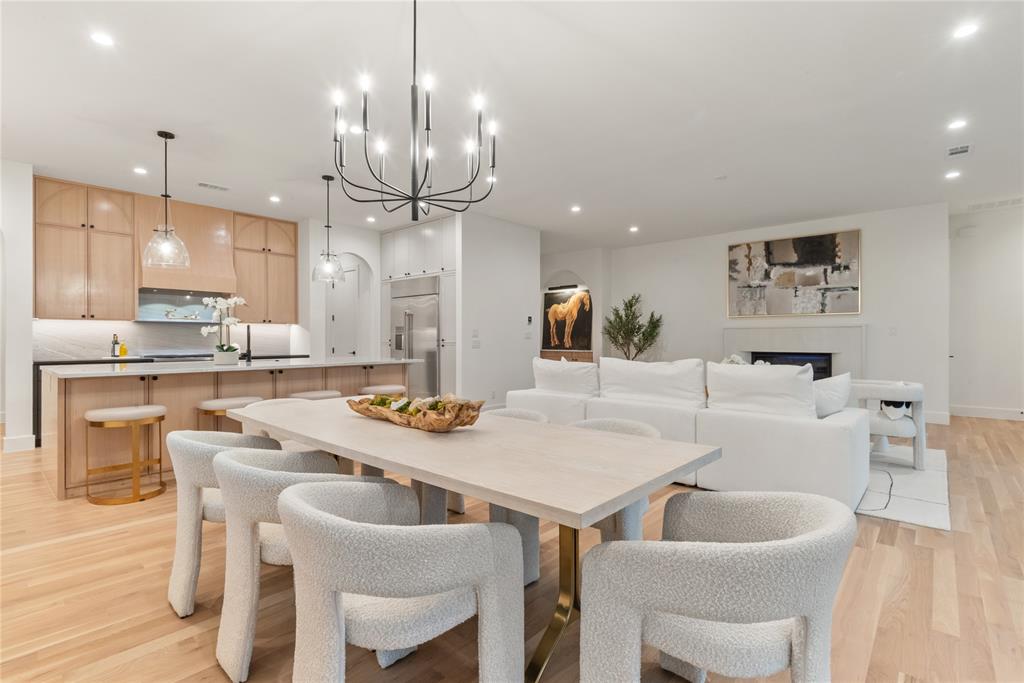 MONTEBELLO PARK - Residential