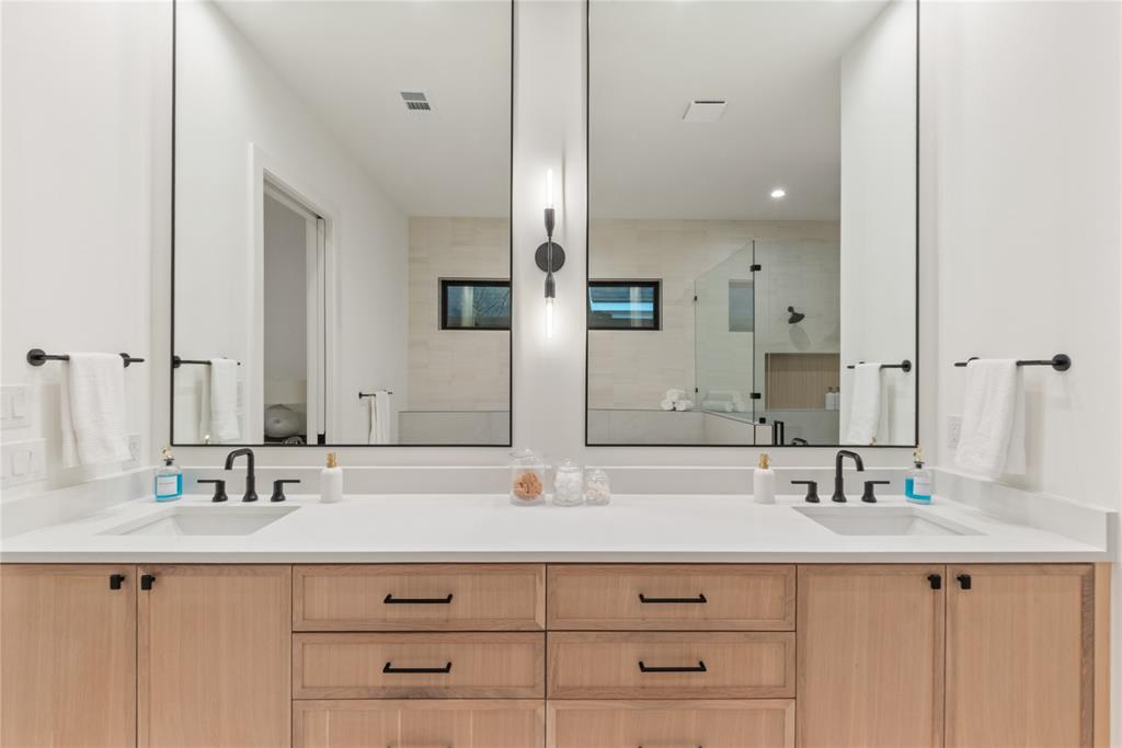 MONTEBELLO PARK - Residential