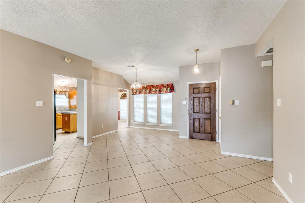 5302 Lee Hutson Lane