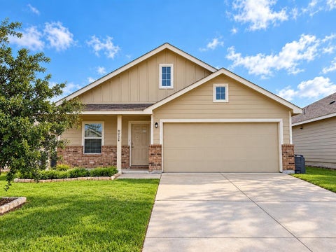 Photo of 9226 Summerlee Street, Dallas, TX 75227 (MLS # 21405442)