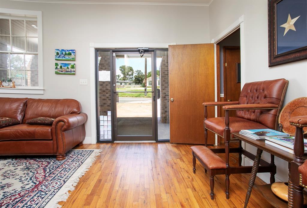 CITY OF TYLER - Commercial Sale