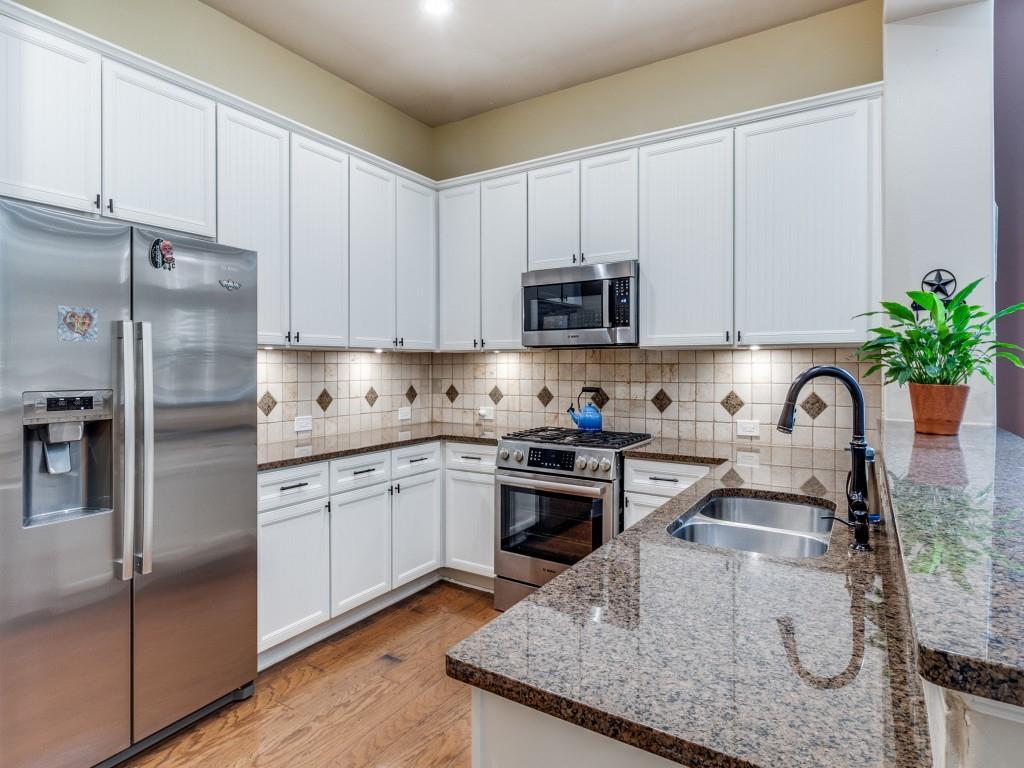 Stratford At Lakewood Condos - Residential