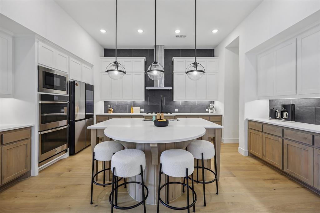 3870 Verona Street
