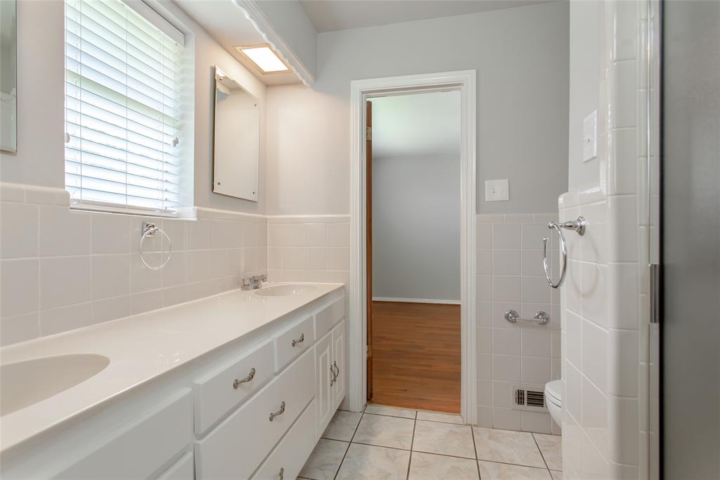 Caruth Meadows - Residential Lease