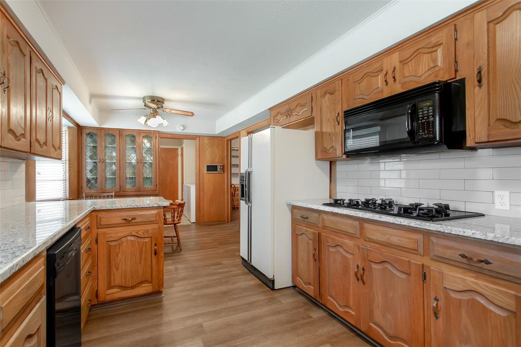 Caruth Meadows - Residential Lease