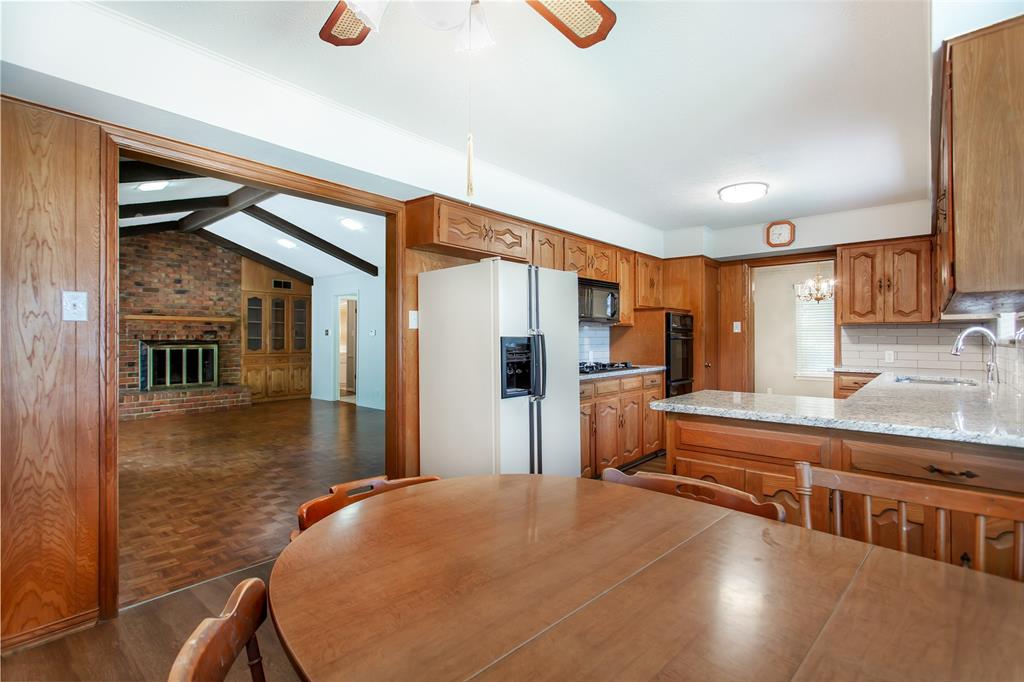 Caruth Meadows - Residential Lease