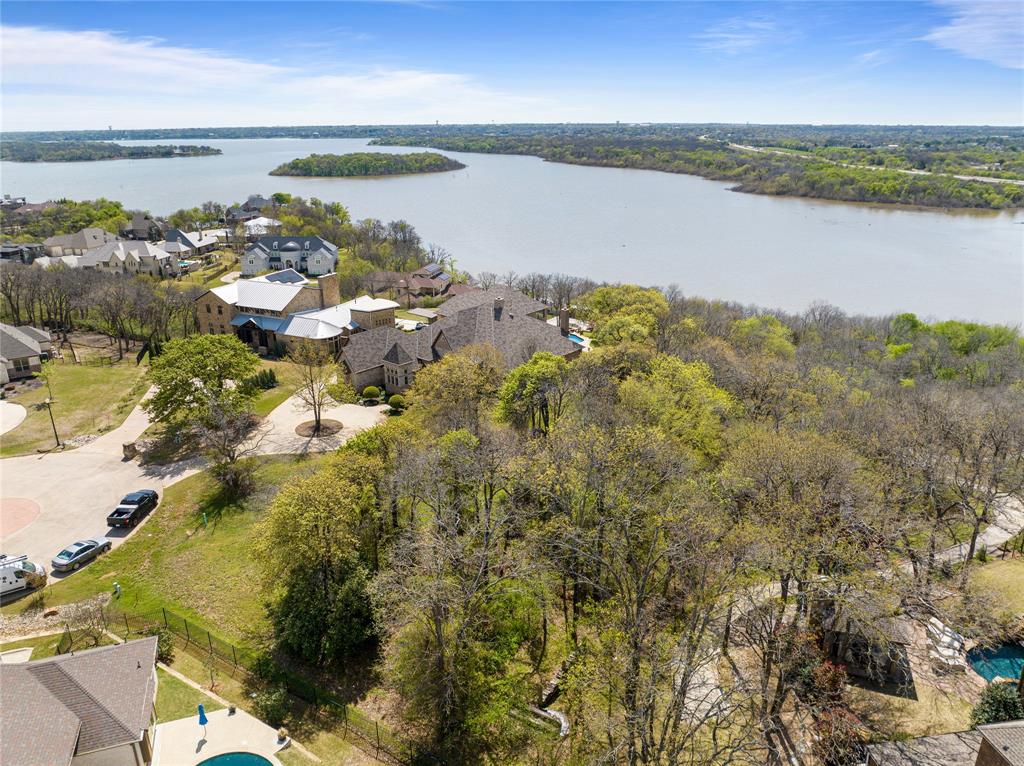 3805 Lake Cove Court