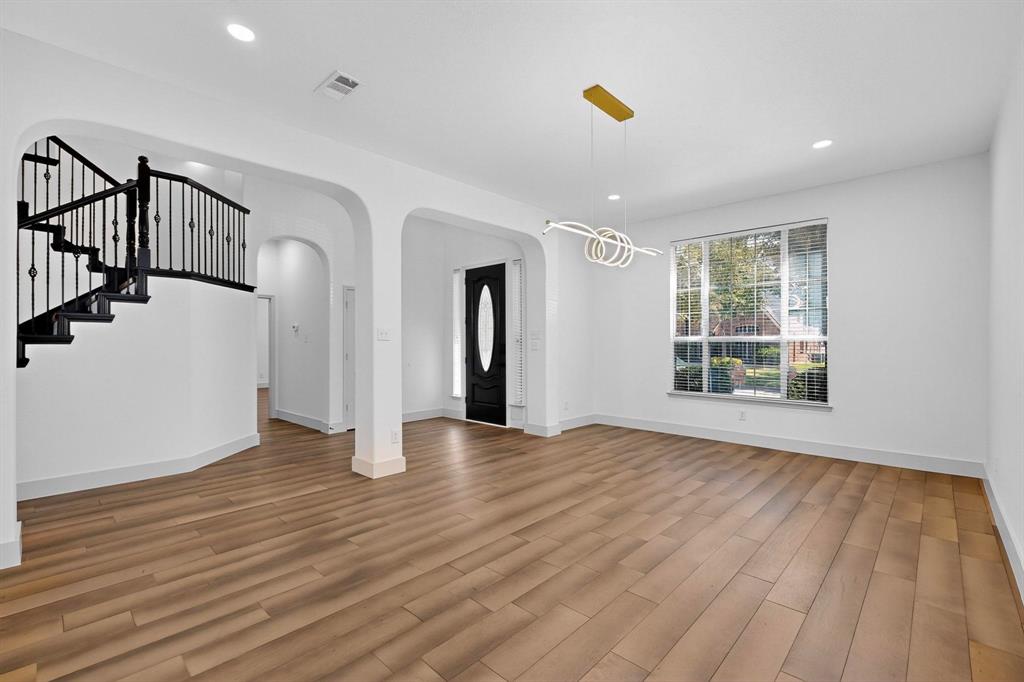 13293 Bavarian Drive