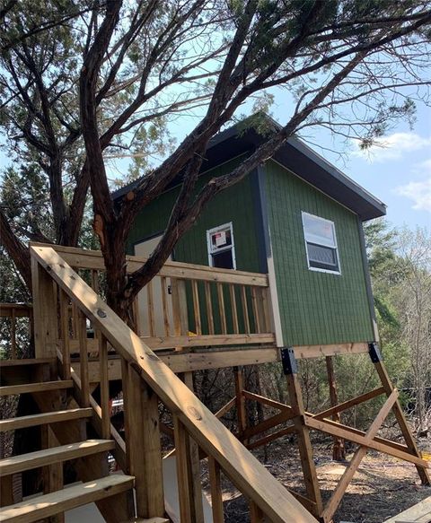 A home in Glen Rose