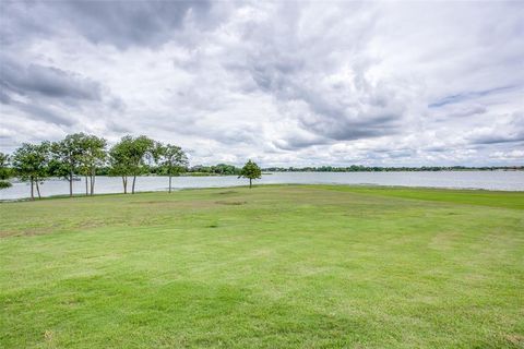 A home in Waxahachie