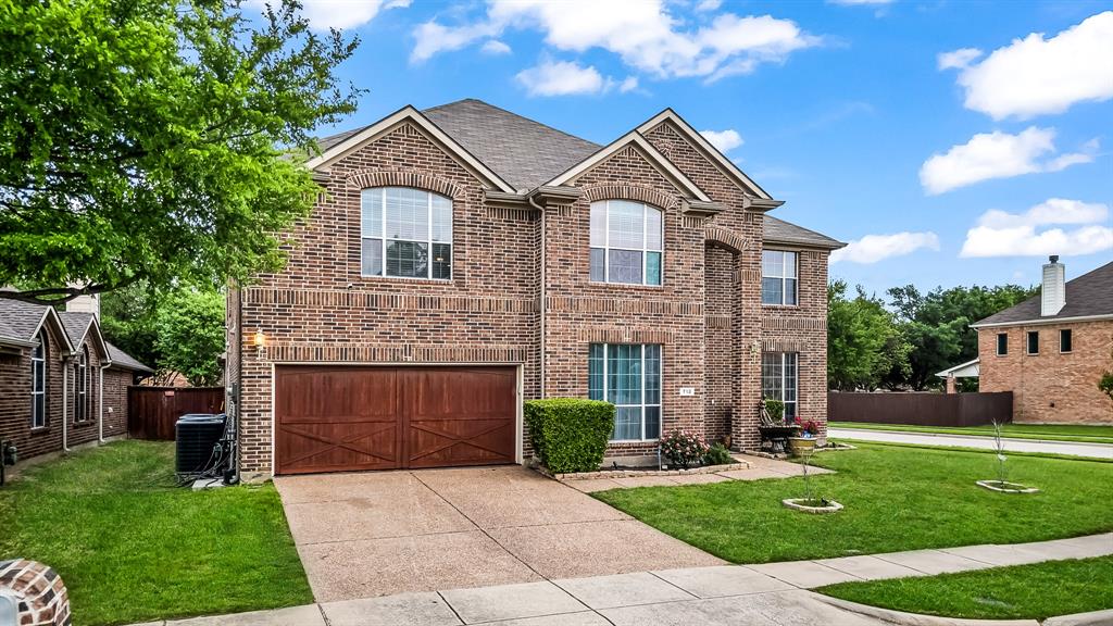 713 Royal Crest Court