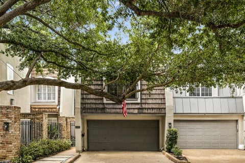 Photo of 4205 Tomberra Way, Dallas, TX 75220 (MLS # 21402606)