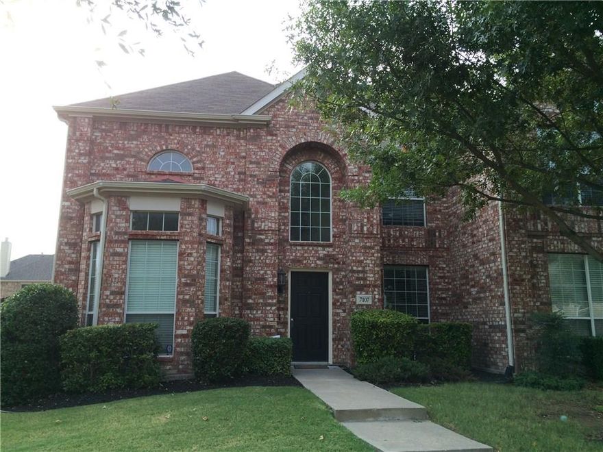 Beautiful 4 Bedroom 2 story townhome. Large bay window, wood floors & brick fireplace. Spacious Kitchen features lots of counter & cabinet space, granite counters & bkfst bar open to large dining area. Bedroom dwn with French doors & attached full bath - can be study room also.  Large master w dual vanities, jetted tub,separate shower& WIC! With Fridge.