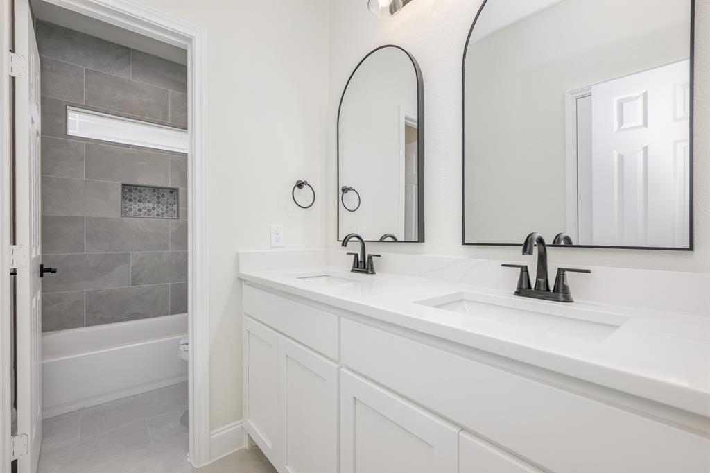 Whispering Oaks Ph IV - Residential