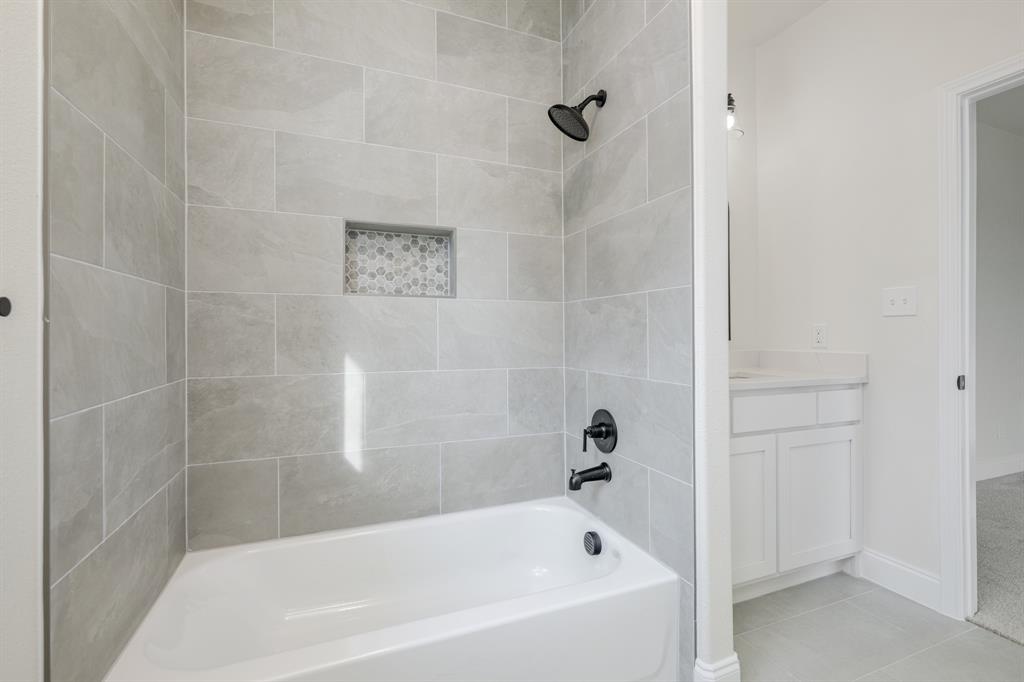 Whispering Oaks Ph IV - Residential