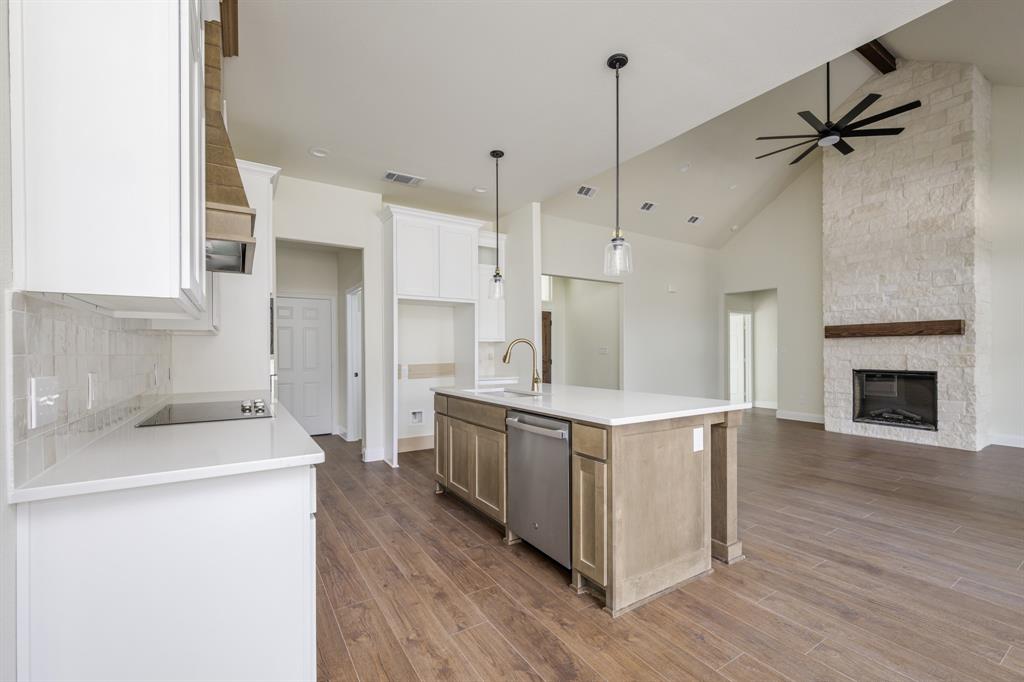 Whispering Oaks Ph IV - Residential