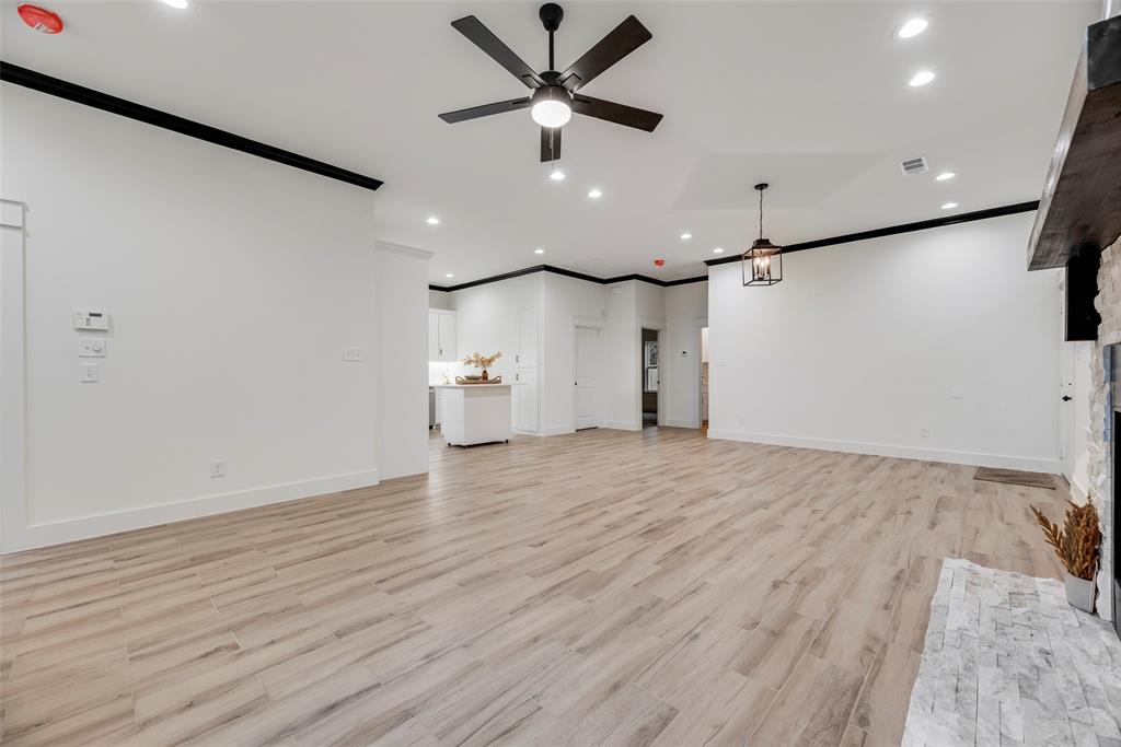 Whispering Oaks - Residential