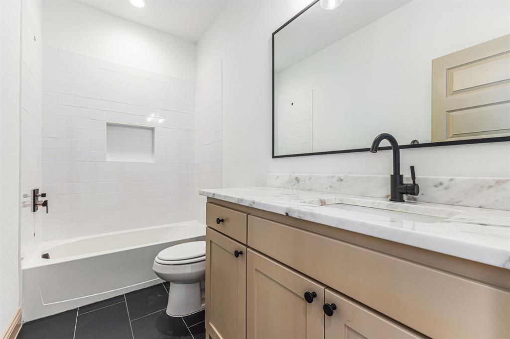 Hills Of Lake Country - Residential