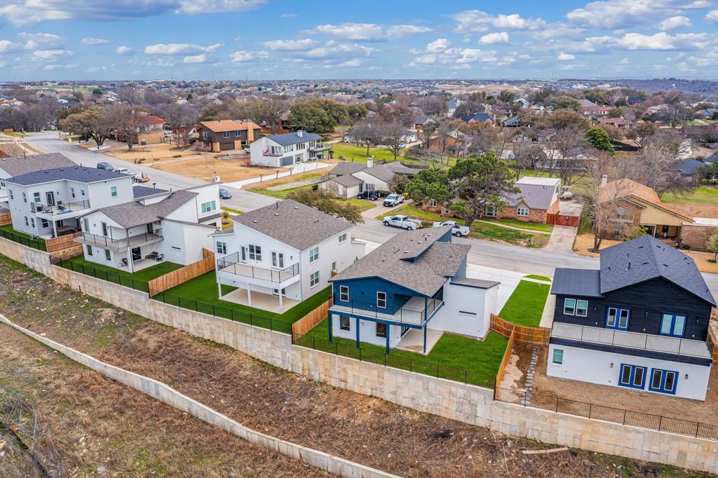 Hills Of Lake Country - Residential