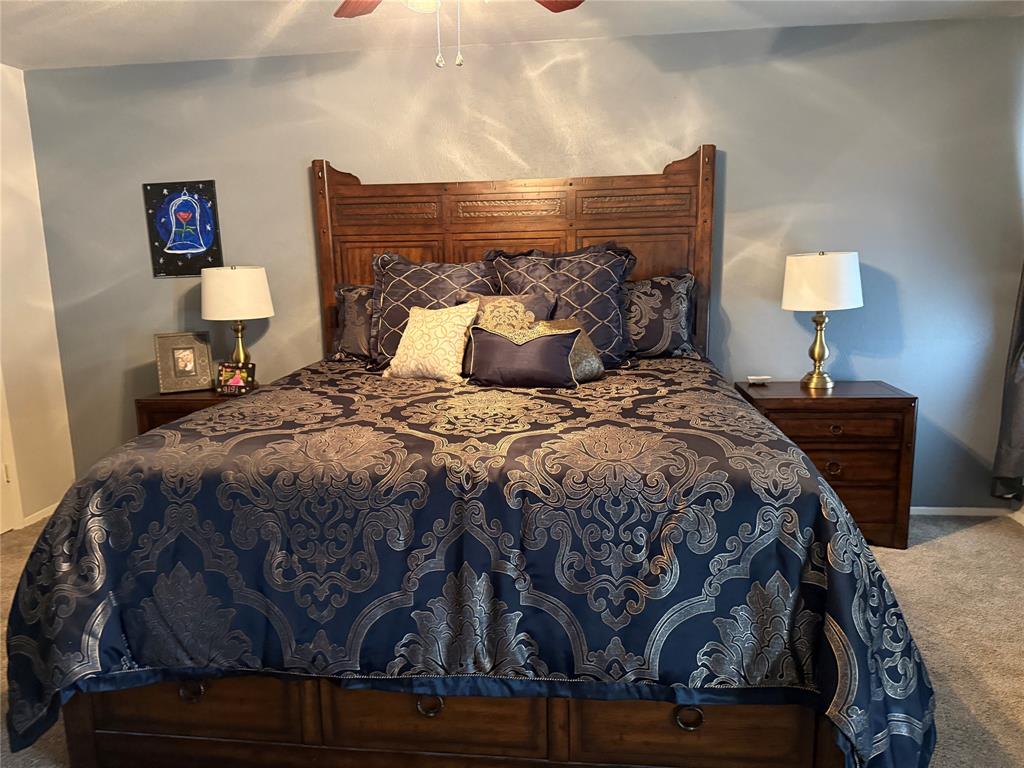 Oak Shadows Twnhms - Residential