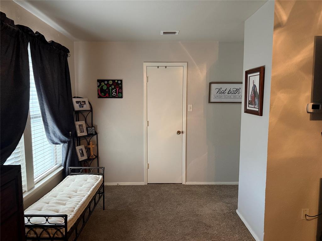 Oak Shadows Twnhms - Residential