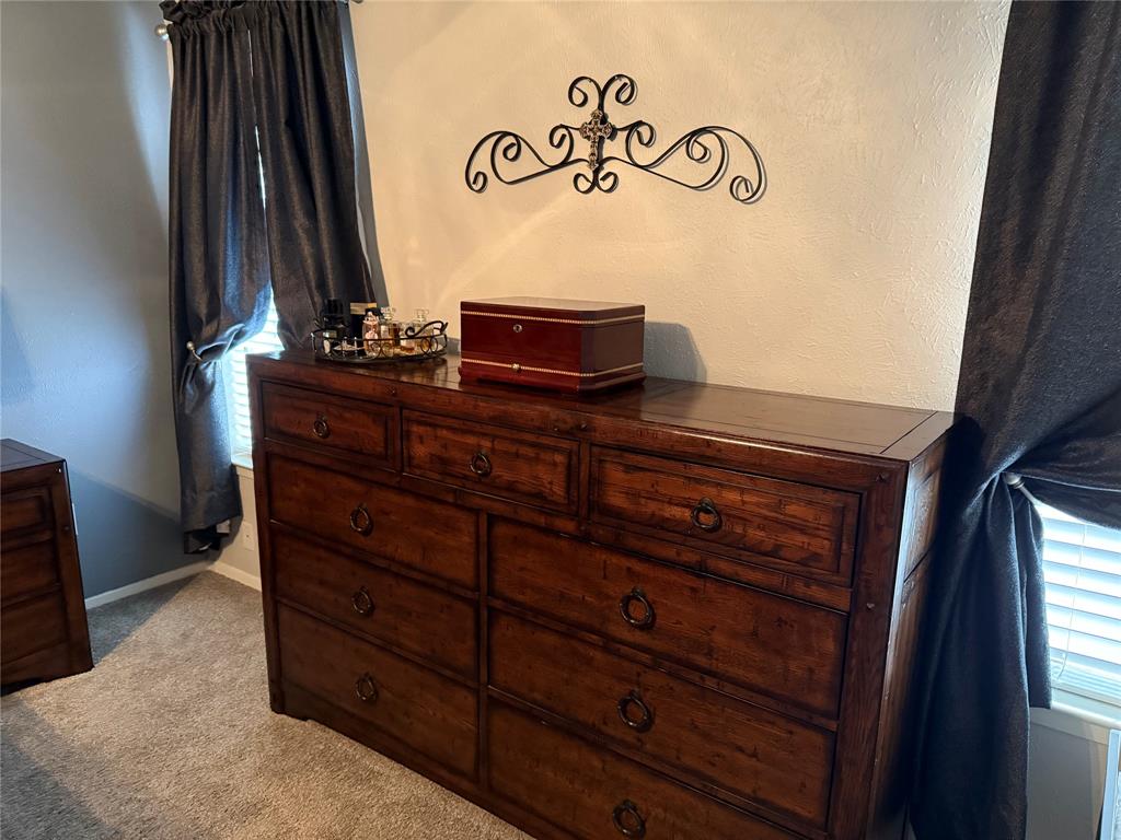 Oak Shadows Twnhms - Residential