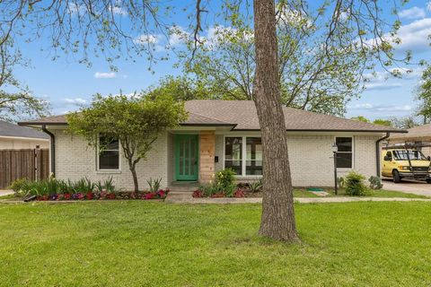 2812 San Medina Avenue Dallas TX 75228