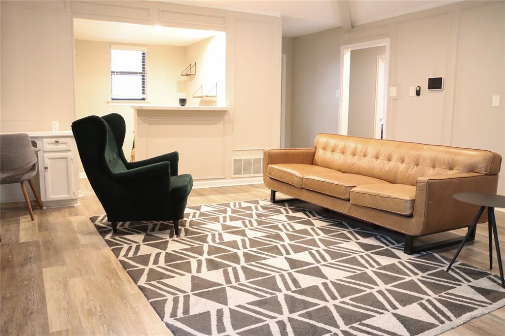 3842 Double Tree Trail