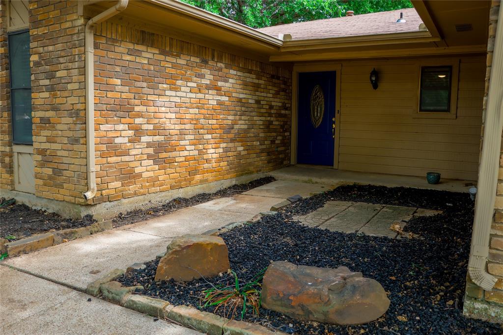 3842 Double Tree Trail