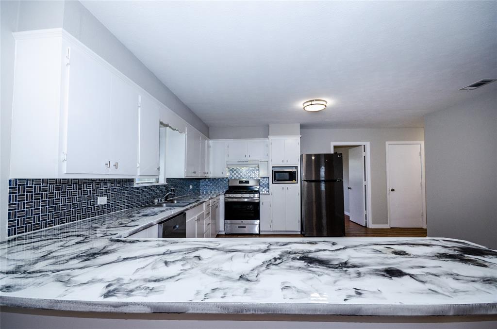 Original Town Of Ladonia - Residential Lease