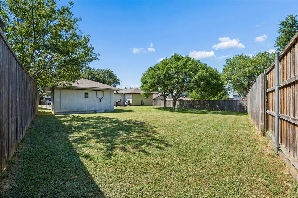 8011 Eagle Trail