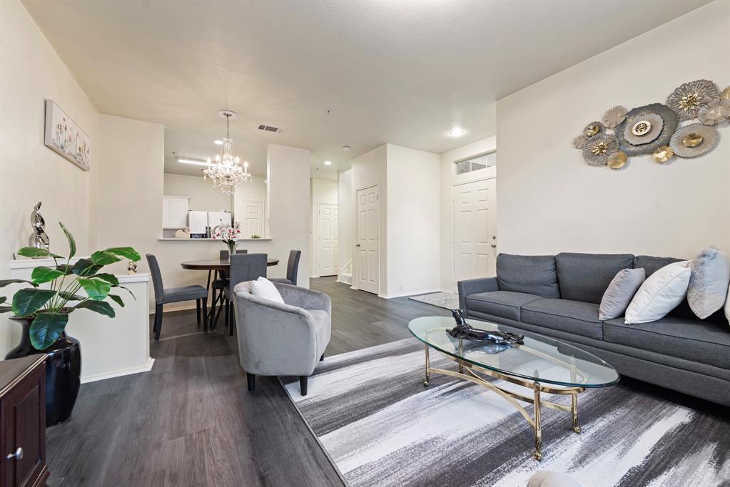 Stoneleigh Place Add - Residential