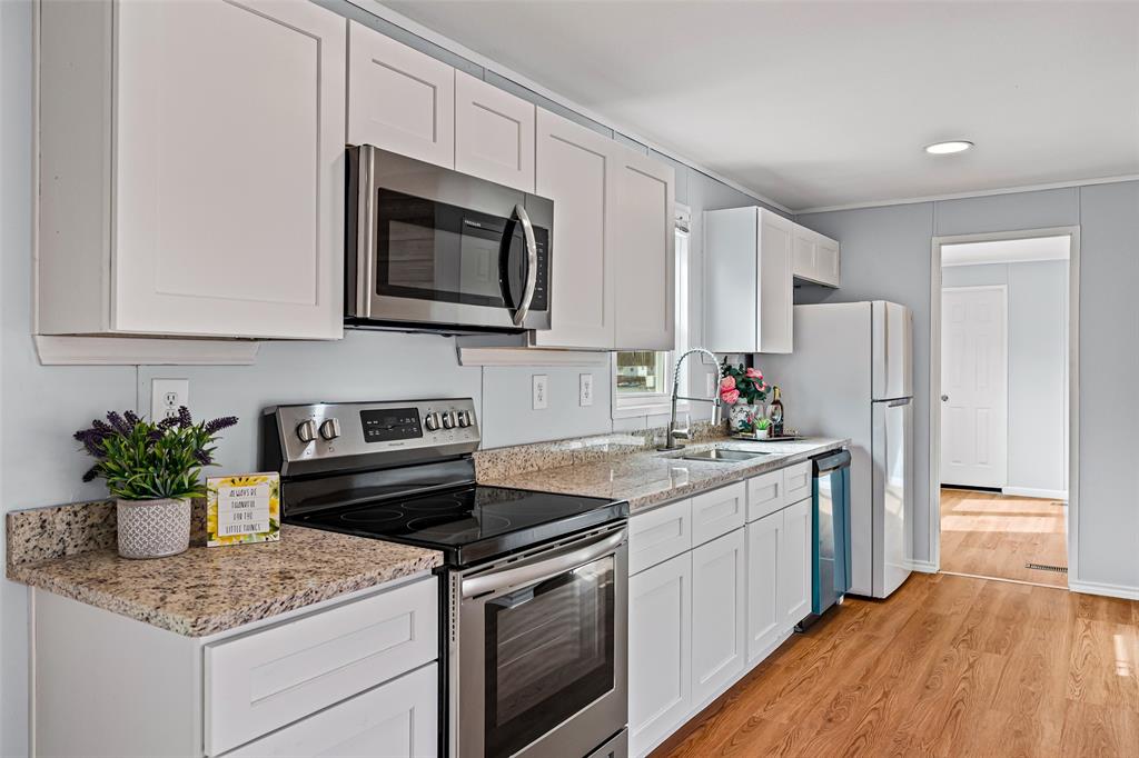 814 Brazos Harbor Circle