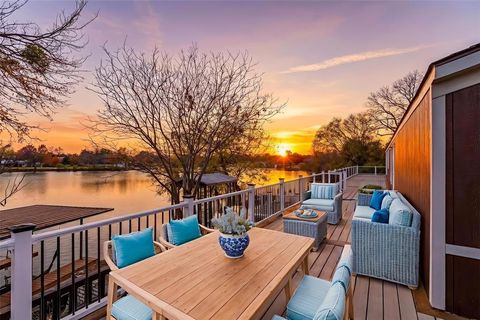 814 Brazos Harbor Circle Granbury TX 76048