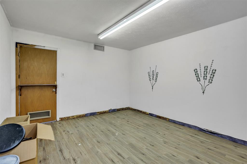 Original Cleburn - Commercial Sale