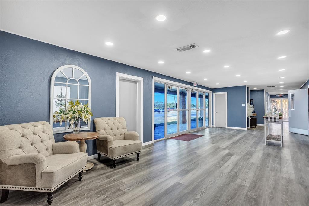 Original Cleburn - Commercial Sale