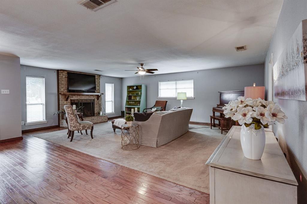 3937 Roanoke Drive
