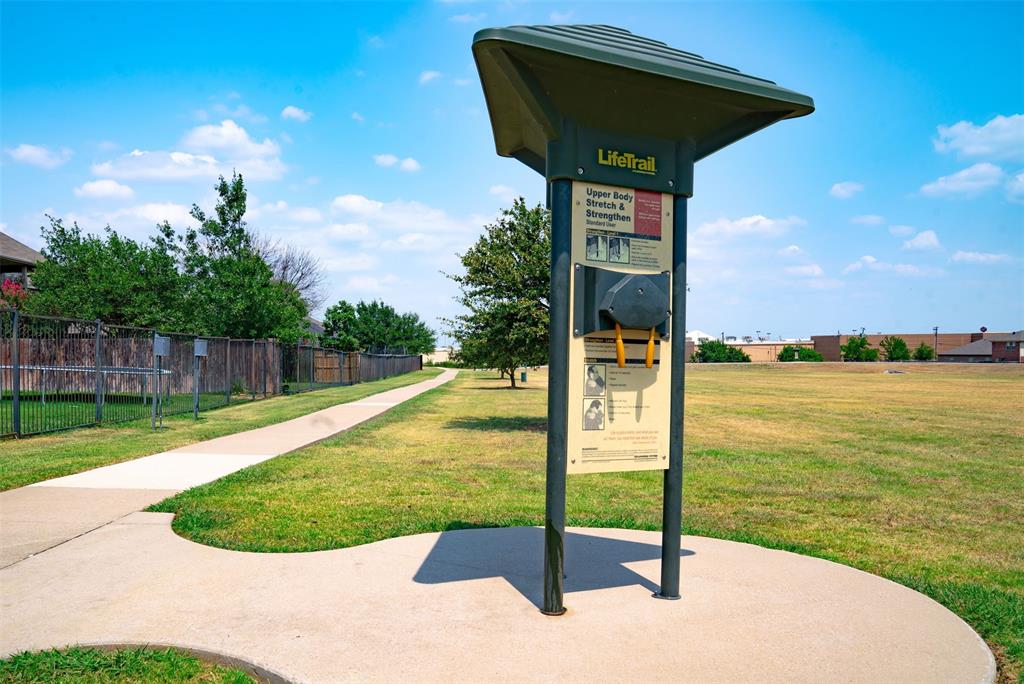 Mistletoe Hill Ph I & II - Residential Lease