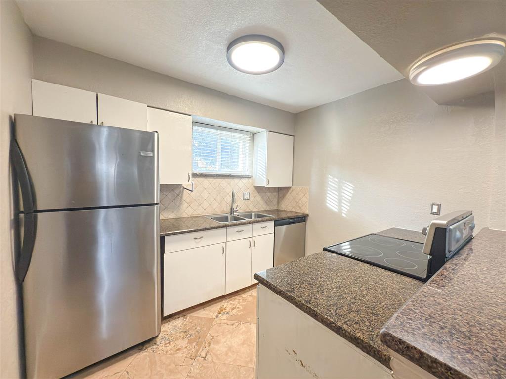 Cazen Condo - Residential Lease