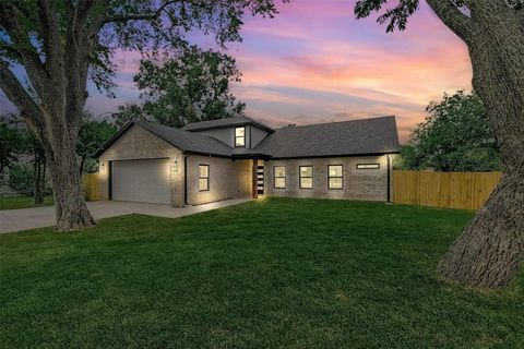 A home in Van Alstyne