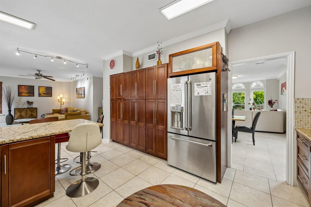 Oak Knoll Estates - Residential