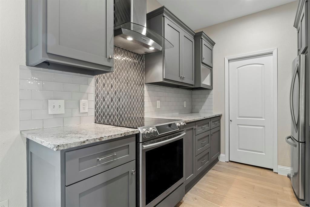 Royal Lane Condo 5800 - Residential Lease