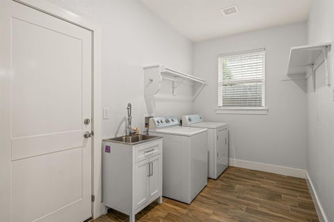 Tiny photo for 3807 Winding Road, Arlington, TX 76016 (MLS # 21402523)