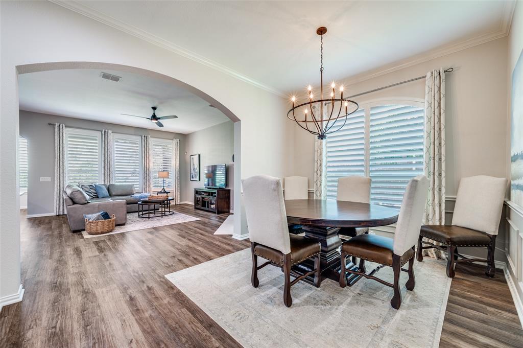 1307 Quaker Drive