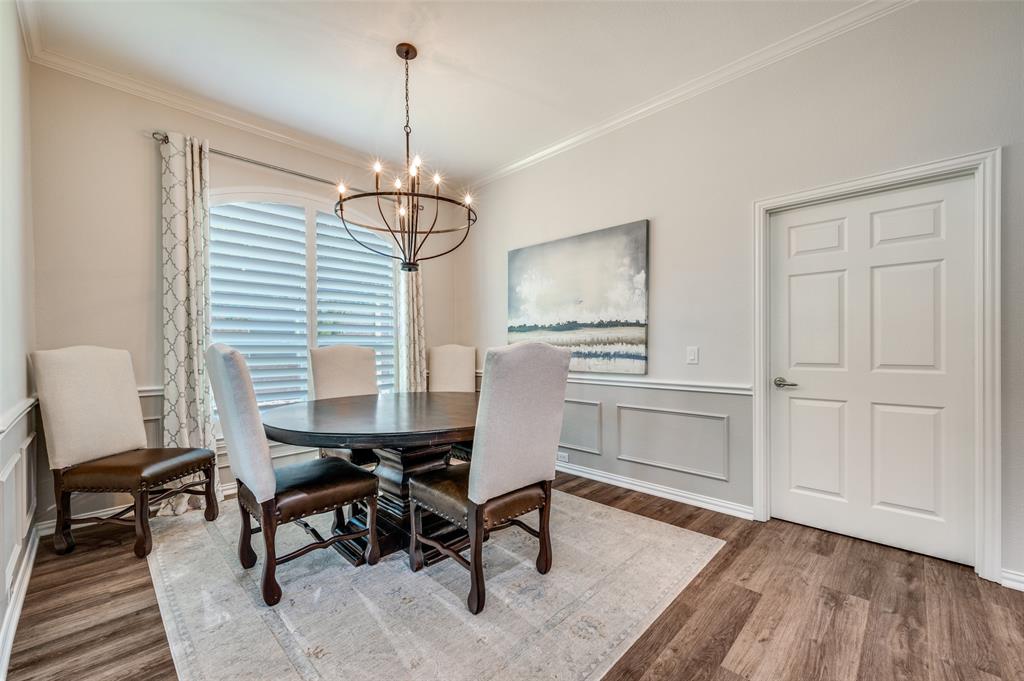 1307 Quaker Drive
