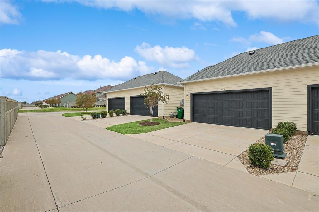 Pecan Square Ph 1a - Residential Lease