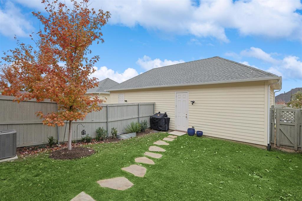 Pecan Square Ph 1a - Residential Lease