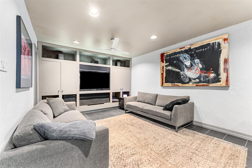 Walnut Hill Park 02 - Residential