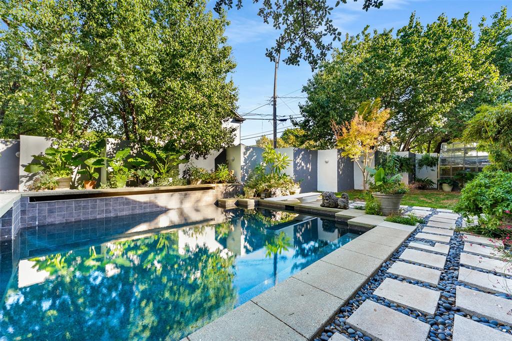 Walnut Hill Park 02 - Residential