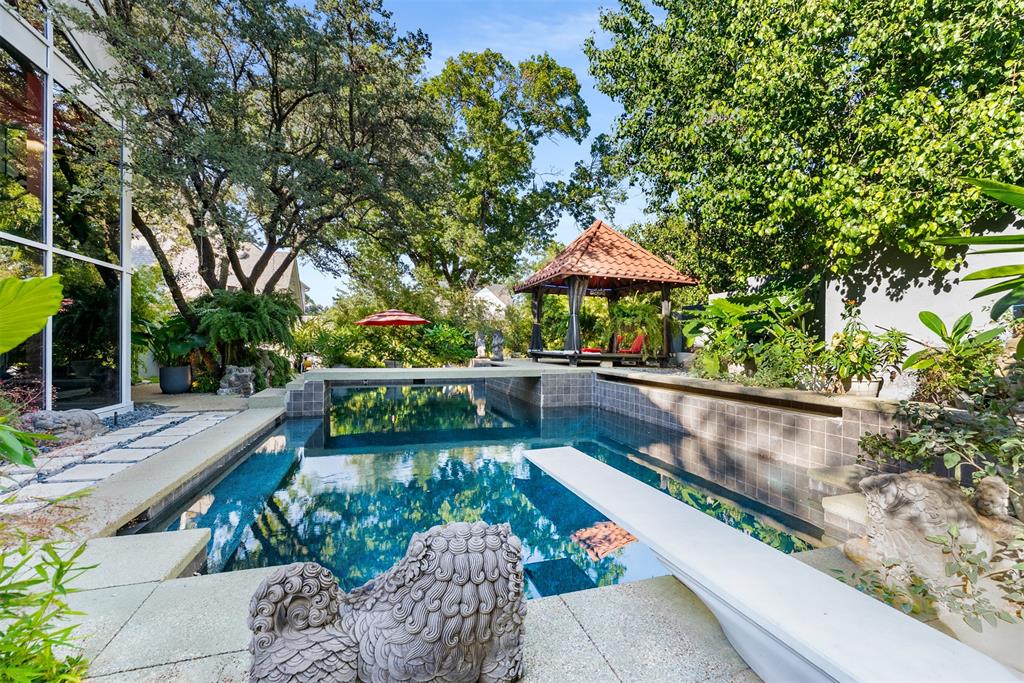 Walnut Hill Park 02 - Residential